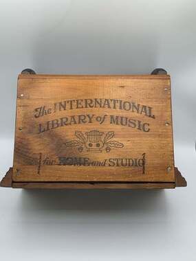 Vintage University Society Wooden Box Case for The International Library of Musi